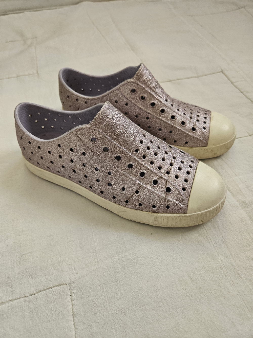 Girls Native Sparkle Lilac Slip On Shoes J3